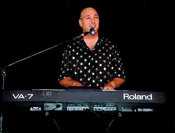 Brisbane Piano Player Singer Woody