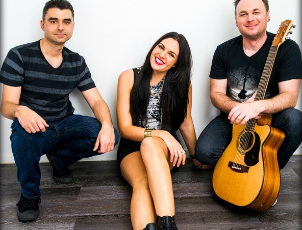 Trace Duo Brisbane - Cover Bands - Musicians Entertainers Singers