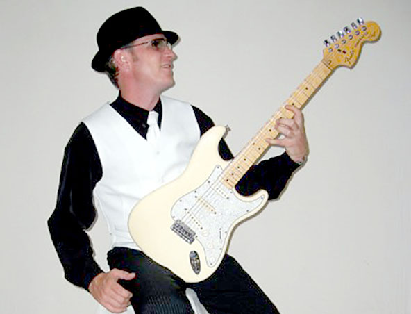 Robby Musician Singer Brisbane - Entertainers Weddings