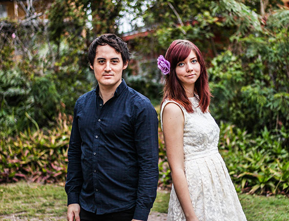 Mixed Agenda Acoustic Duo Brisbane - Singers Musicians - Entertainers Hire