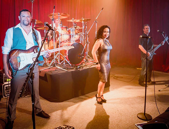 Playdate Cover Band Brisbane - Musicians Entertainers